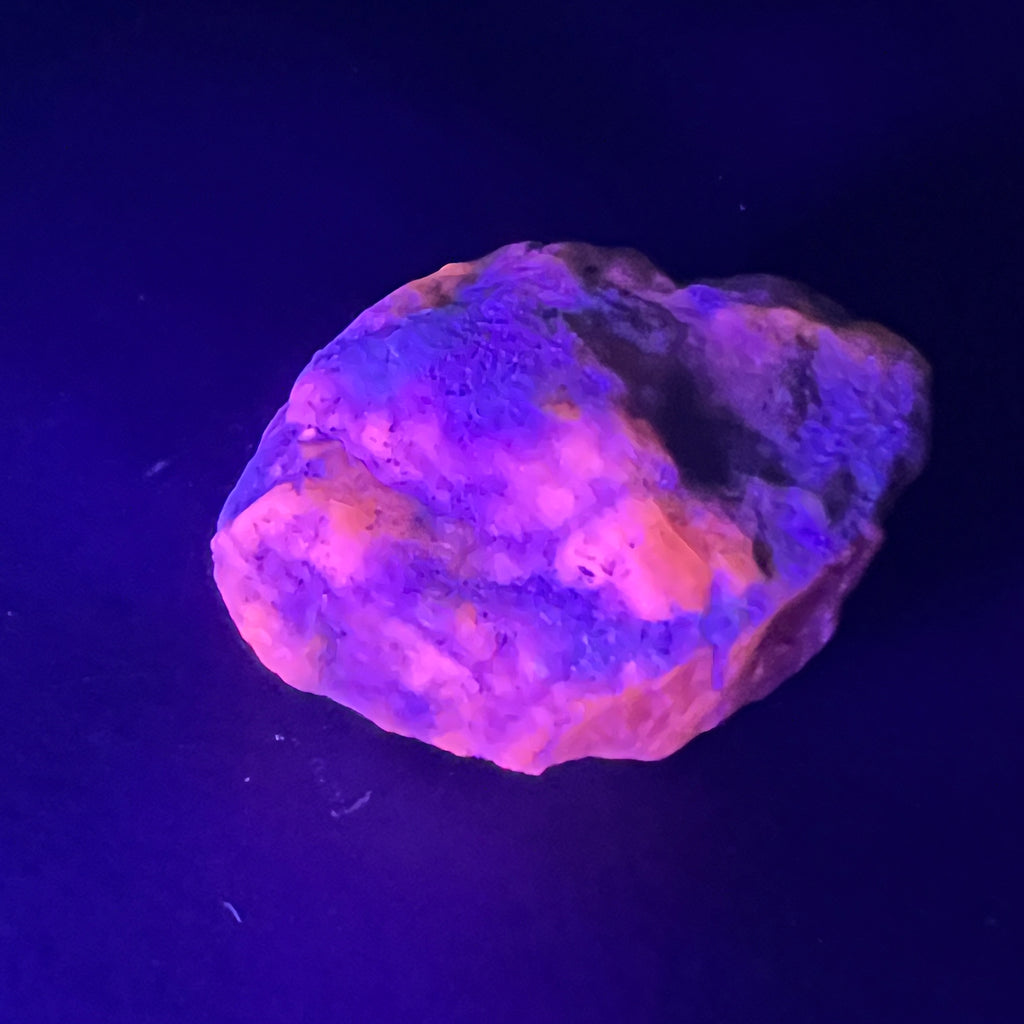 Hackmanit mov Uv reactive piatra bruta m2, pietre semipretioase - druzy.ro 2 