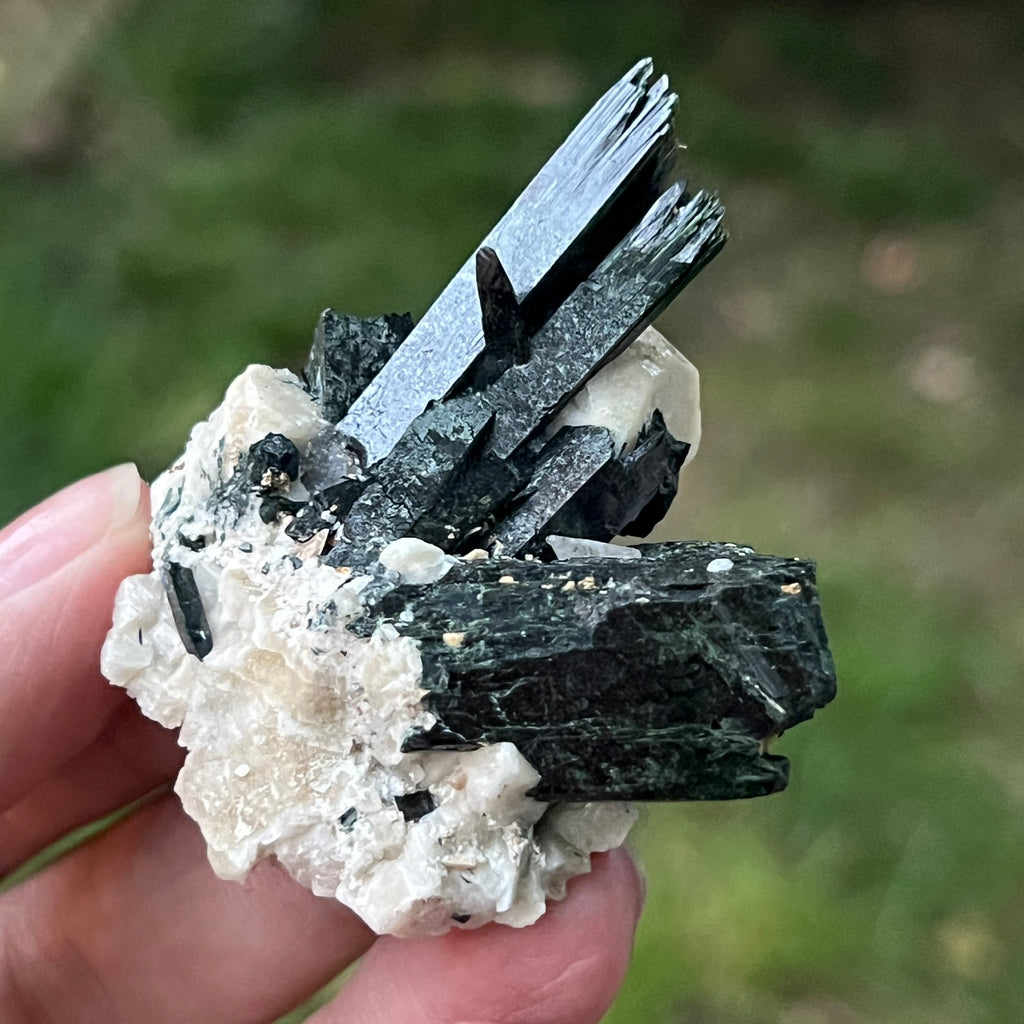 Cluster egirin mini cuart fumuriu/negru Zomba m4, pietre semipretioase - druzy.ro 1 