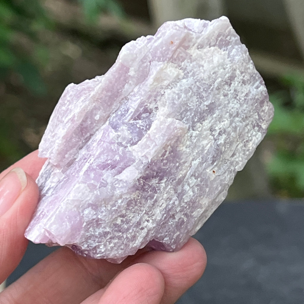 Kunzit piatra bruta | Model 9, pietre semipretioase - druzy.ro 3 