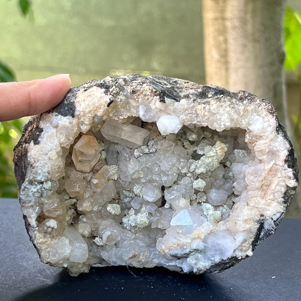 Cluster Prehnit in cuart model 13, pietre semipretioase - druzy.ro 2 