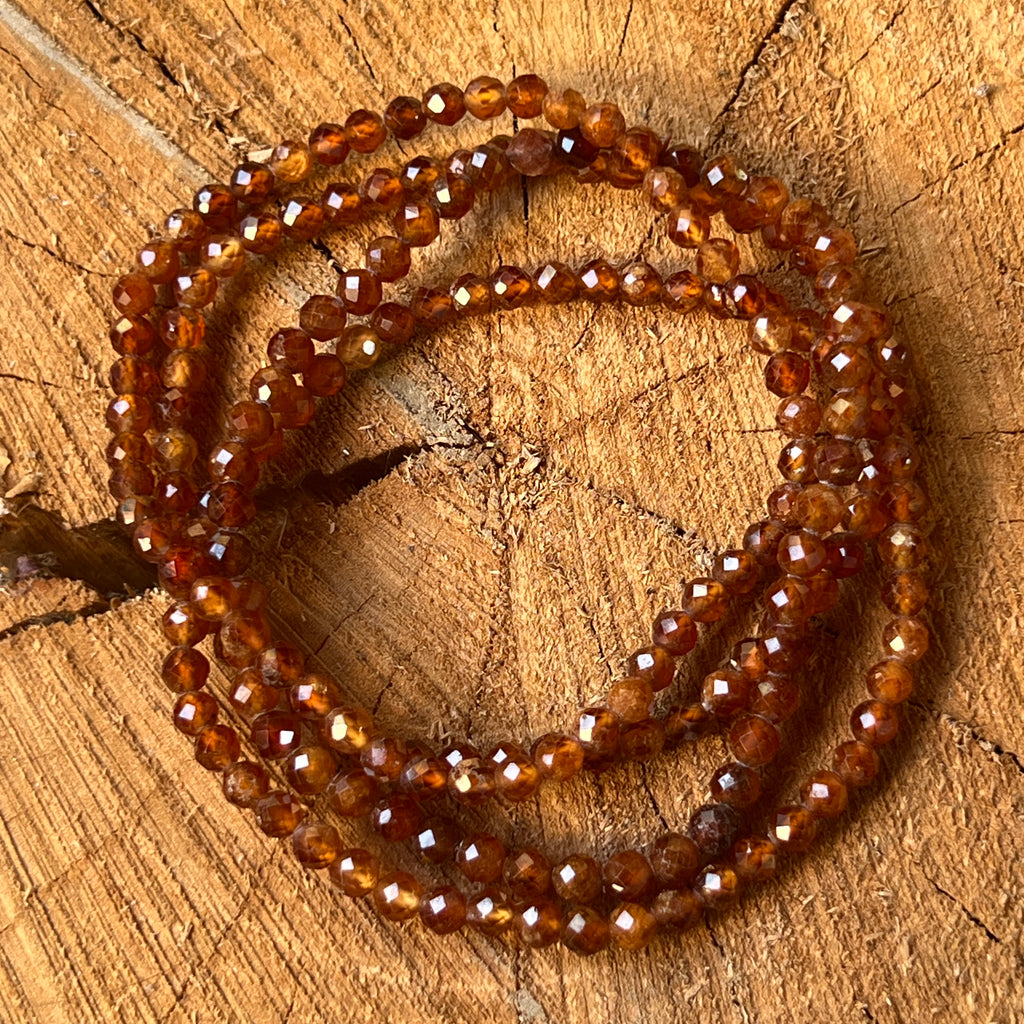 Bratara granat portocaliu fatetat 4 mm, pietre semipretioase - druzy.ro 1 
