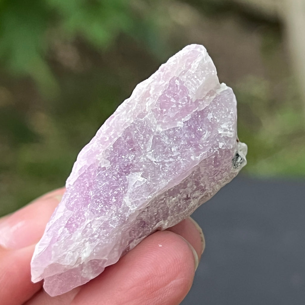 Kunzit piatra bruta | Model 3, pietre semipretioase - druzy.ro 2 