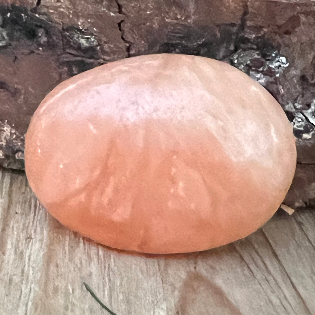 Calcit portocaliu palmstone model 4 (din Madagascar), druzy.ro, cristale 3