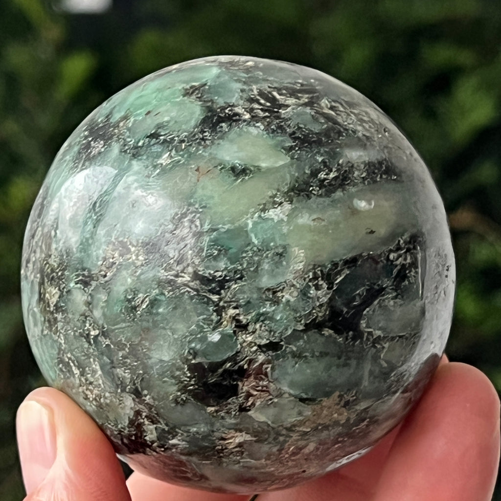 Sfera smarald in matrice model 4, pietre semipretioase - druzy.ro 4 