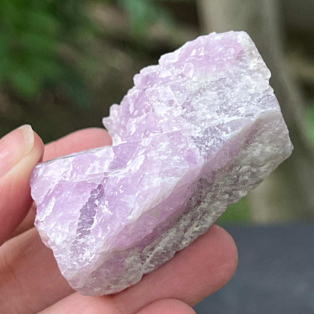 Kunzit piatra bruta | Model 7, pietre semipretioase - druzy.ro 3 