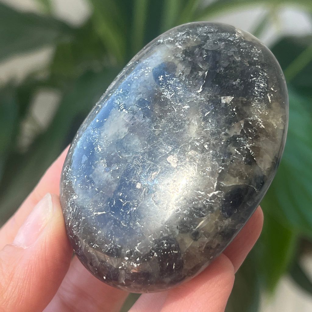 Palmstone Iolit (safir de apa) din Madagascar model 6, pietre semipretioase - druzy.ro 1 