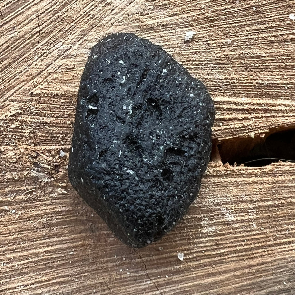 Tectita neagra, meteorit piatra bruta, tektit m8, druzy.ro, cristale 1