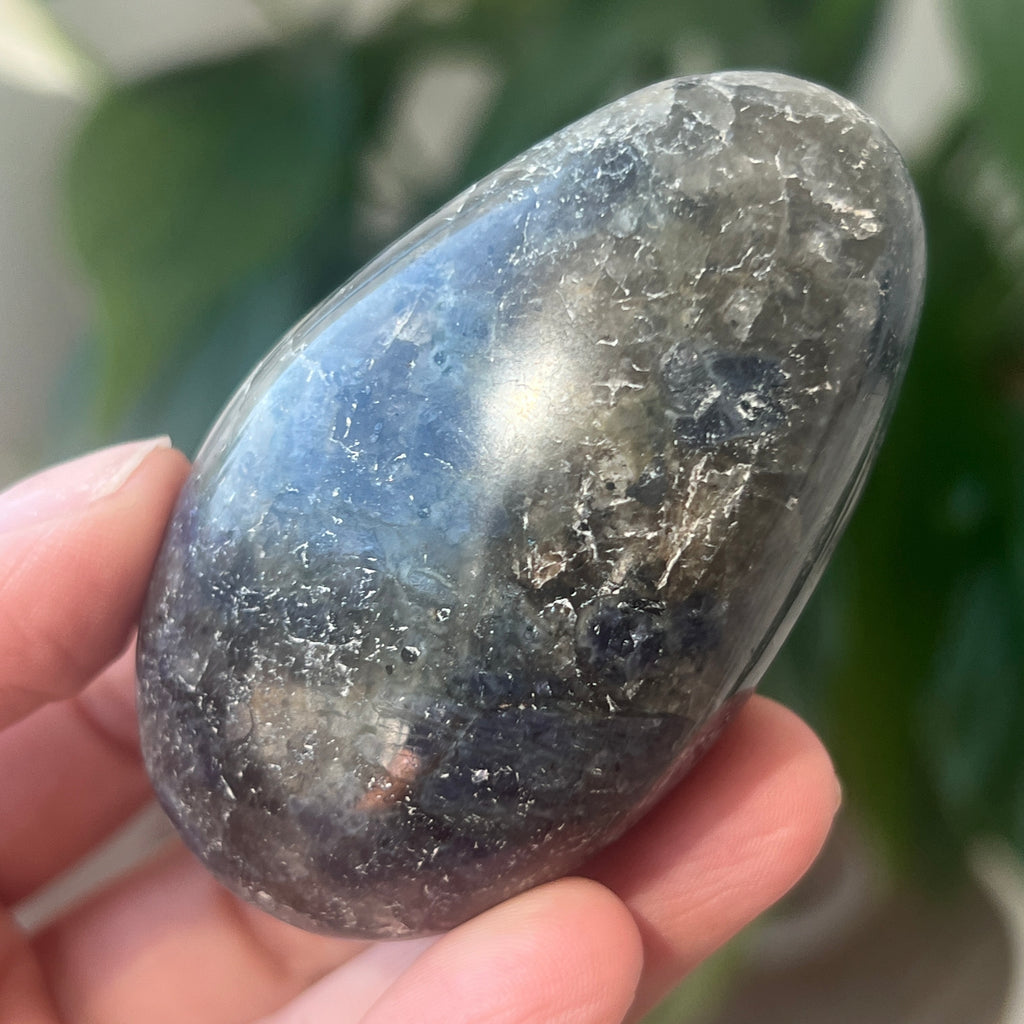 Palmstone Iolit (safir de apa) din Madagascar model 1, pietre semipretioase - druzy.ro 1 