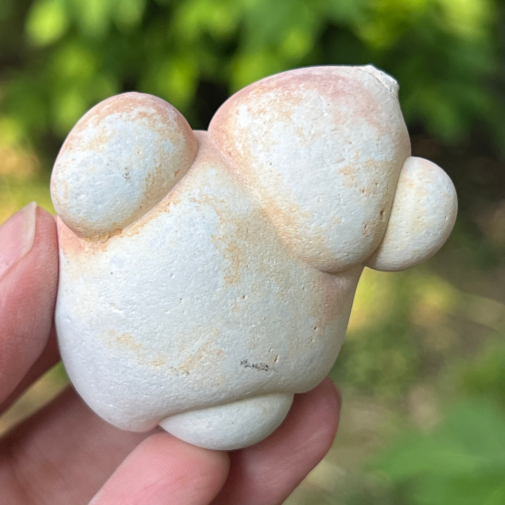 Piatra Zânelor – Menalit natural | Feminitate sacră & energia zeiței Venus | Model 9, pietre semipretioase - druzy.ro 1 