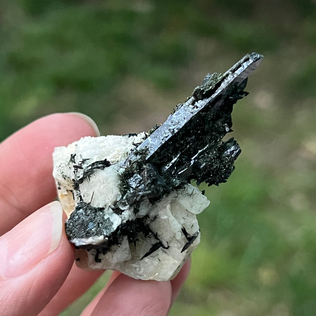 Cluster egirin mini cuart fumuriu/negru Zomba m2, pietre semipretioase - druzy.ro 1 