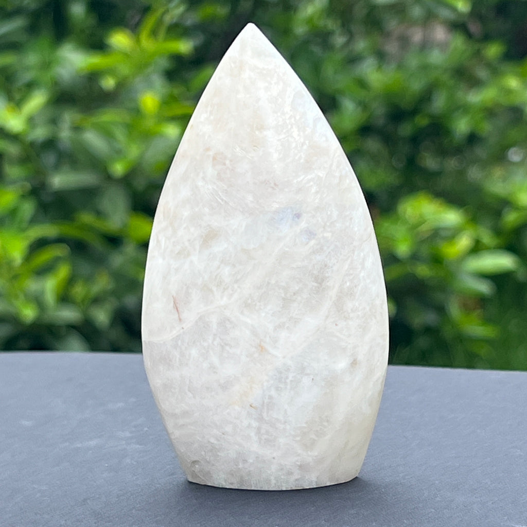Sculptura forma libera piatra lunii alba m2, pietre semipretioase - druzy.ro 1 