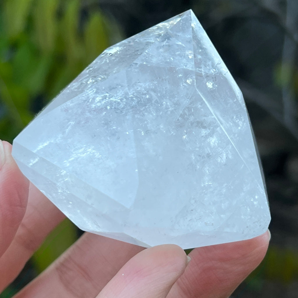 Cuart curcubeu forma diamant caliate extra, cristal de stanca/cuart incolor m6, pietre semipretioase - druzy.ro 6 