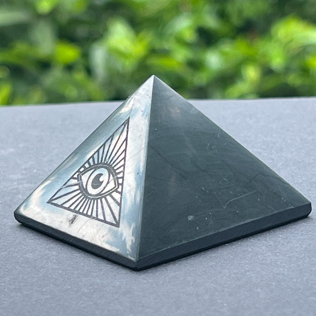 Pirmanida shungit polisat ALL SEEING EYE 7 CM, pietre semipretioase - druzy.ro 4 