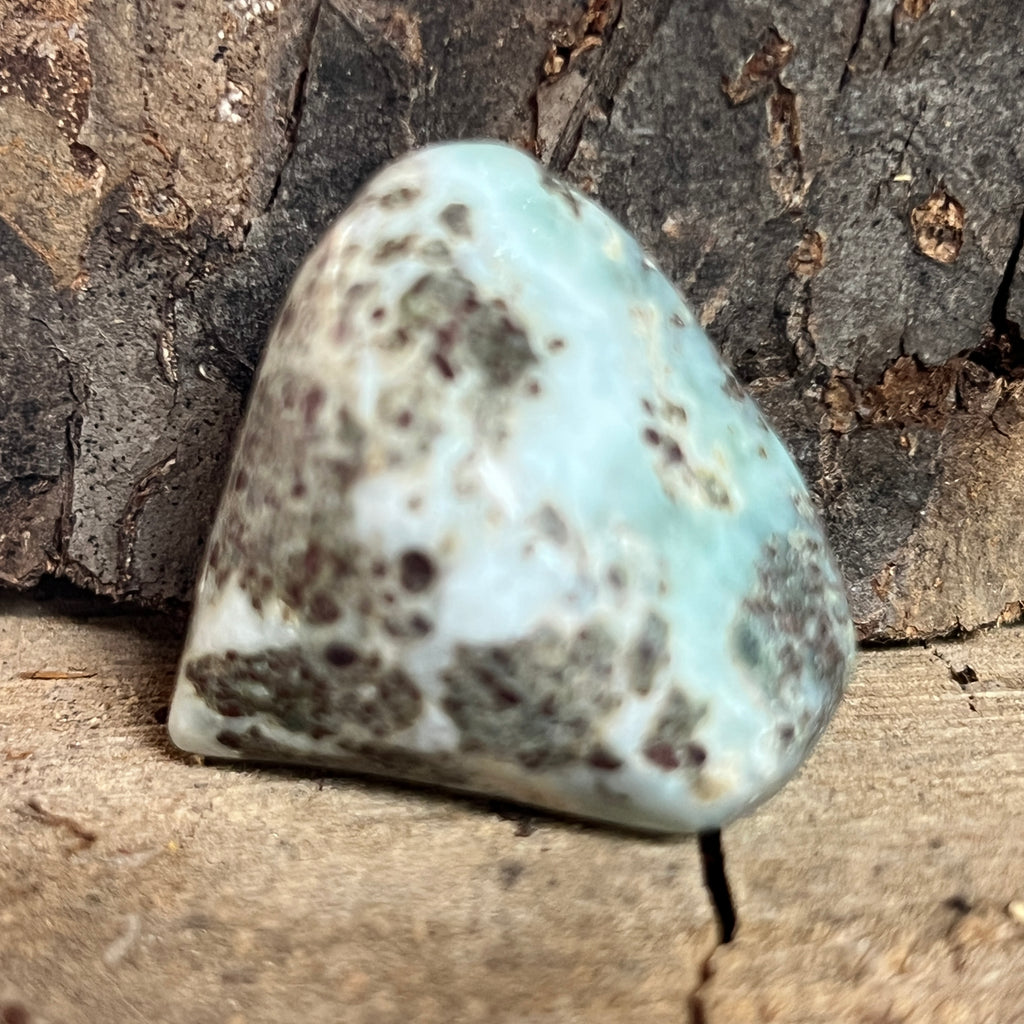 Larimar polisat model 5, pietre semipretioase - druzy.ro 2 