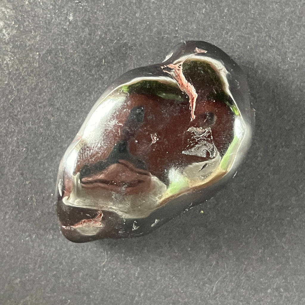 Hematit Maroc model 4, pietre semipretioase - druzy.ro 4 