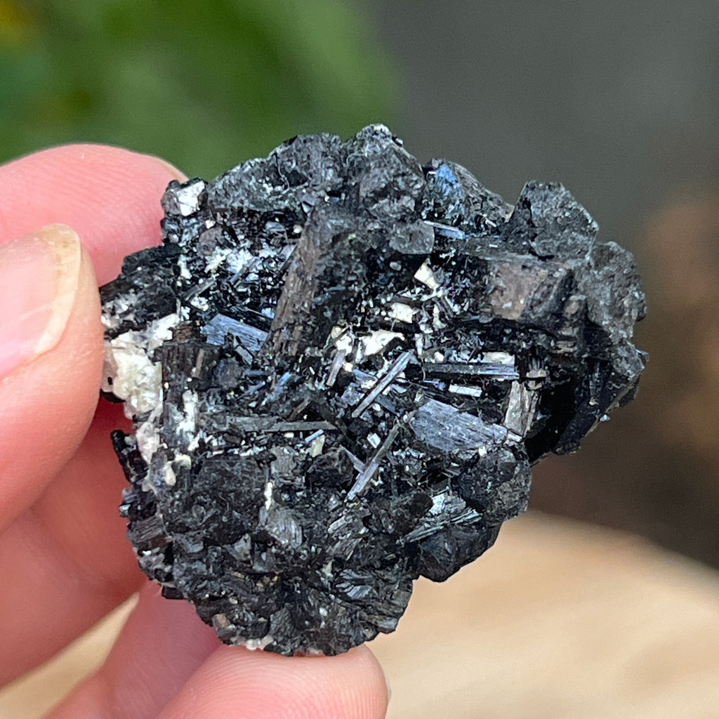 Cluster turmalina neagra cu vermiculita din Erongo m12, pietre semipretioase - druzy.ro 5 