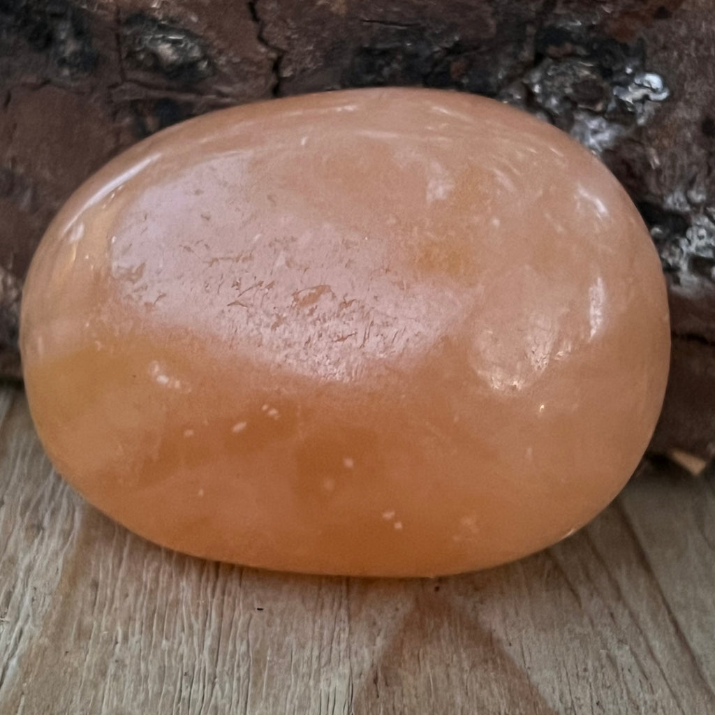 Calcit portocaliu palmstone model 9 (din Madagascar), druzy.ro, cristale 2