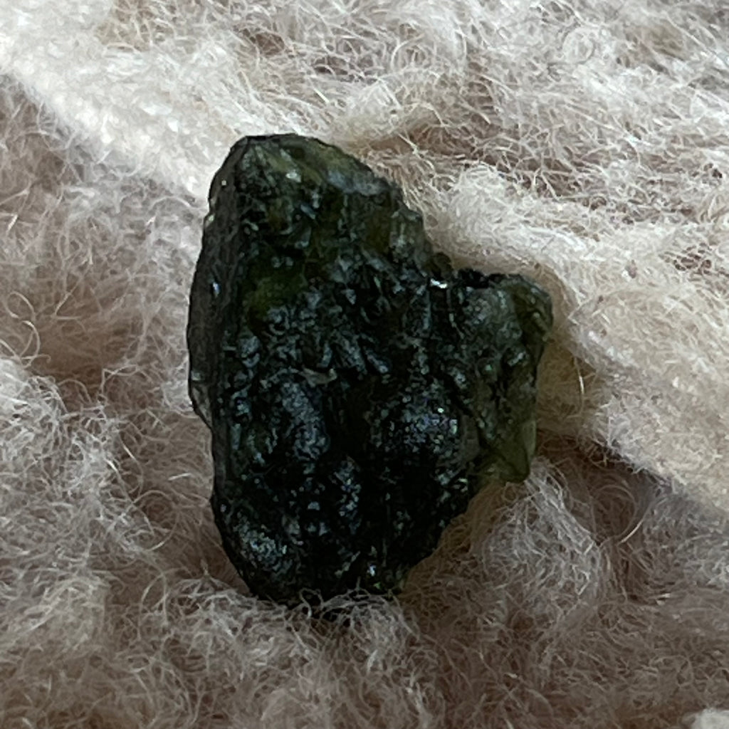 Moldavit 2.02 grame piatra bruta model 1, druzy.ro, cristale 2