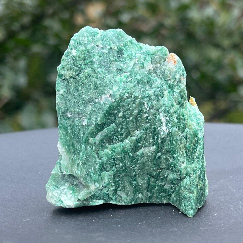 Jad verde piatra bruta model 7A, pietre semipretioase - druzy.ro 1 