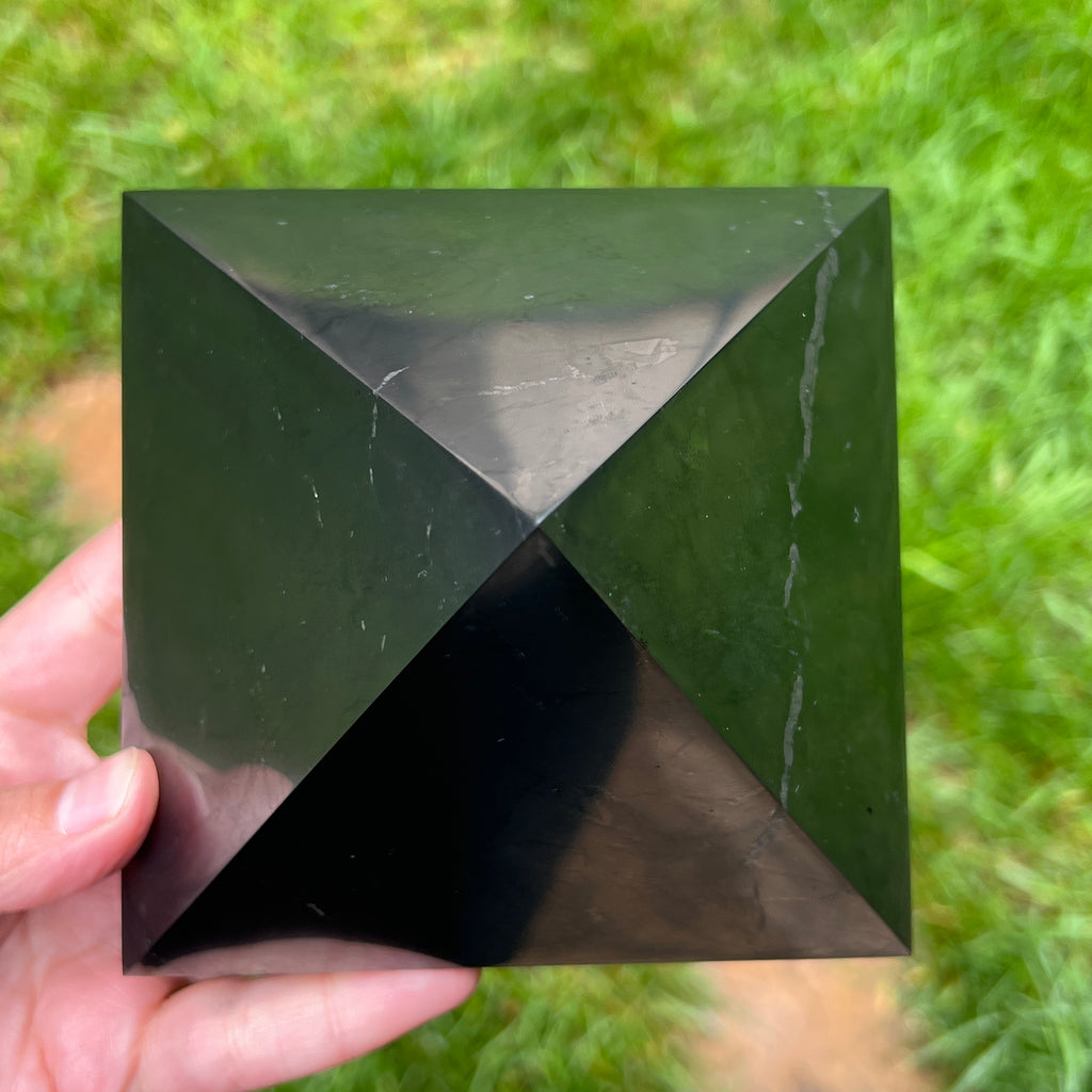 Piramida shungit polisat XL 12 cm, pietre semipretioase - druzy.ro 1 