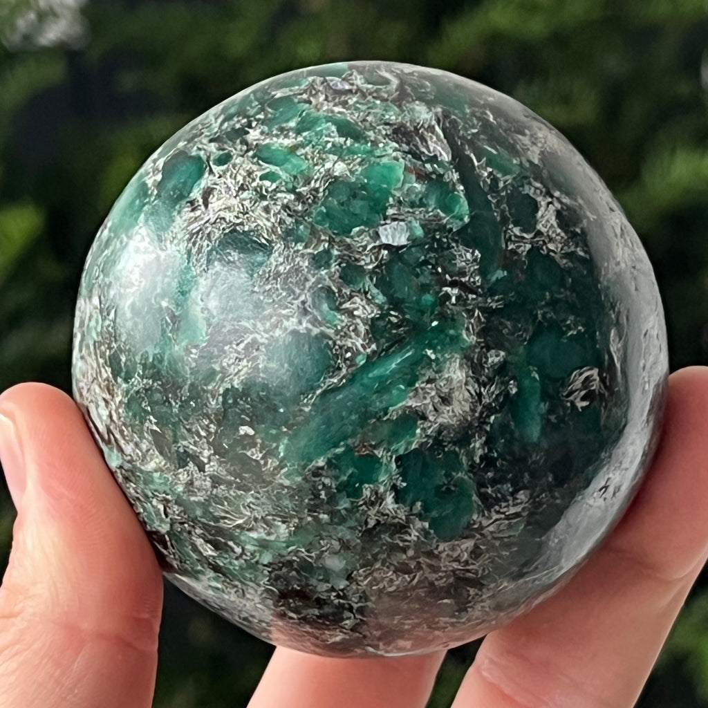 Sfera smarald in matrice model 5, pietre semipretioase - druzy.ro 2 