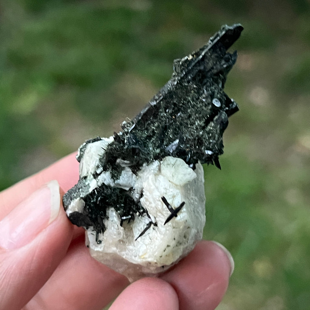 Cluster egirin mini cuart fumuriu/negru Zomba m2, pietre semipretioase - druzy.ro 3 