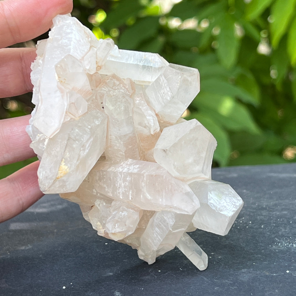 Floare de mina, cluster cuart ICY | Model 4, pietre semipretioase - druzy.ro 1 