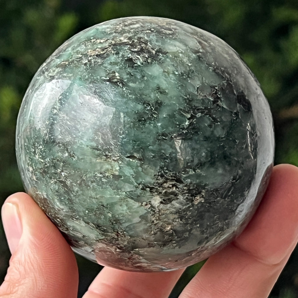 Sfera smarald in matrice model 4, pietre semipretioase - druzy.ro 3 