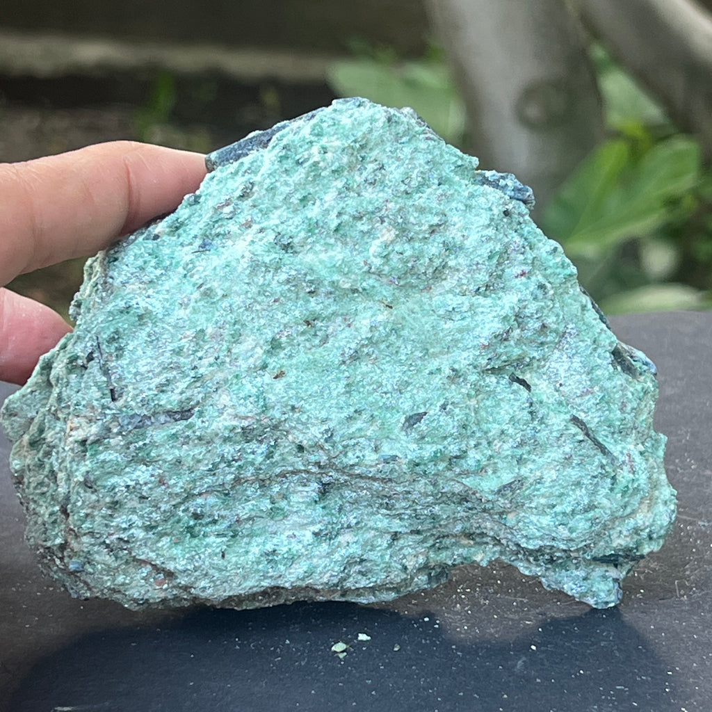 Kianit albastru (cianit) in fucsit piatra bruta | Model 12, pietre semipretioase - druzy.ro 3 