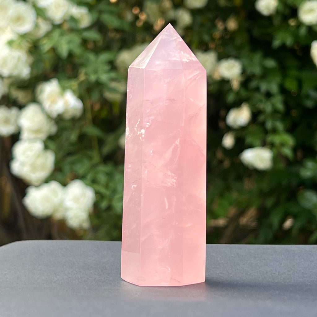 Obelisc cuart roz Namibia model 1, pietre semipretioase - druzy.ro 1