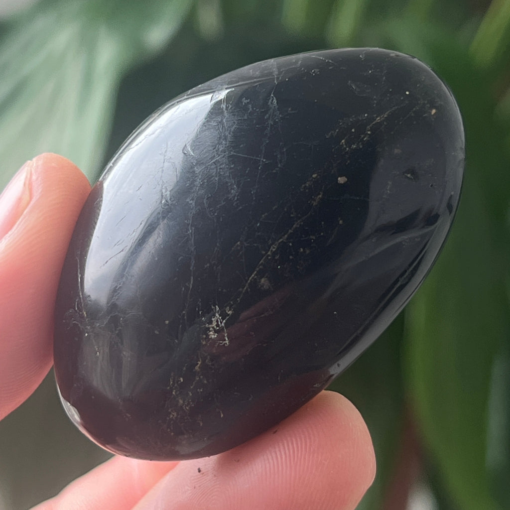 Turmalina neagra palmstone m1, pietre semipretioase - druzy.ro 2 