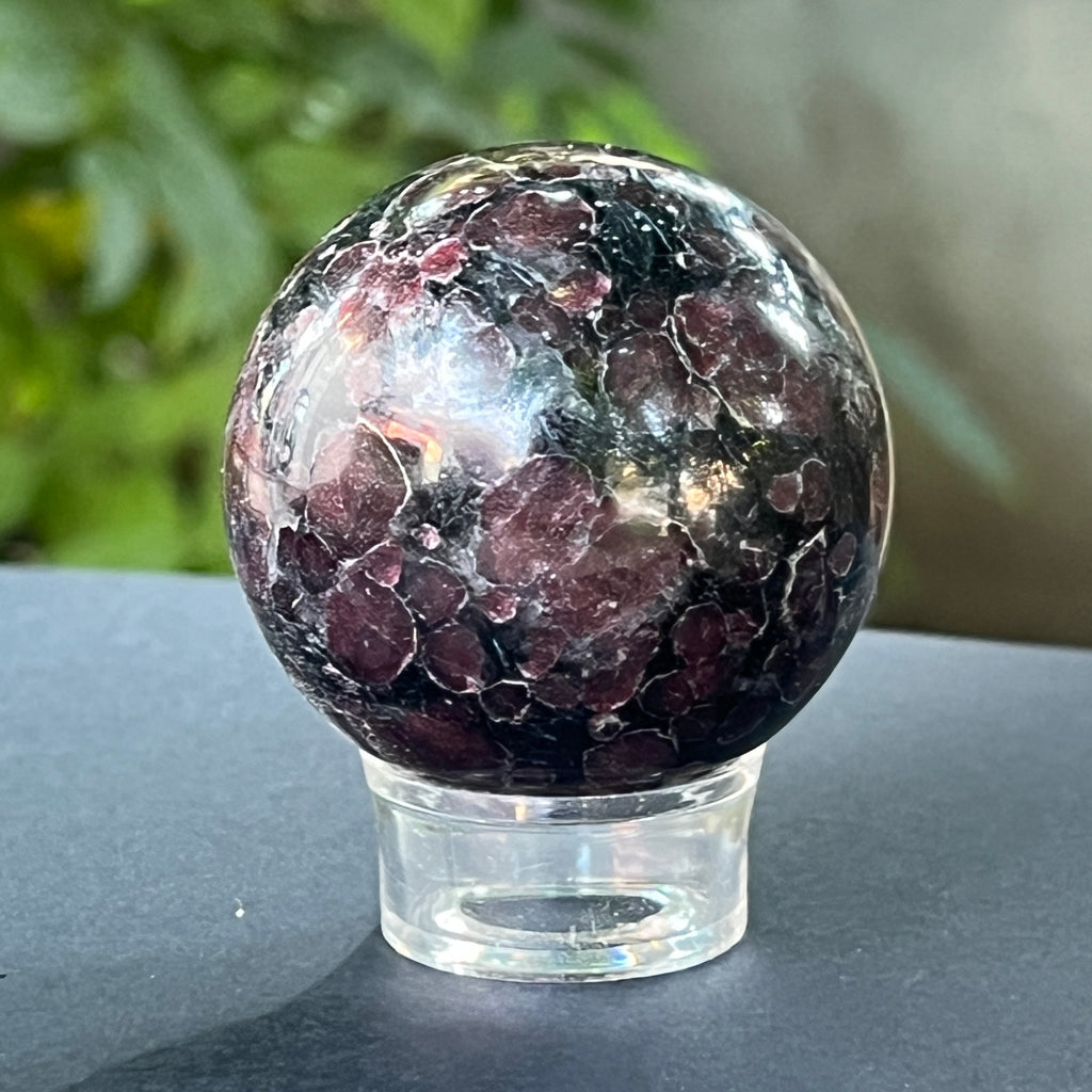 Sfera turmalina neagra cu granat model 5, pietre semipretioase - druzy.ro 2 