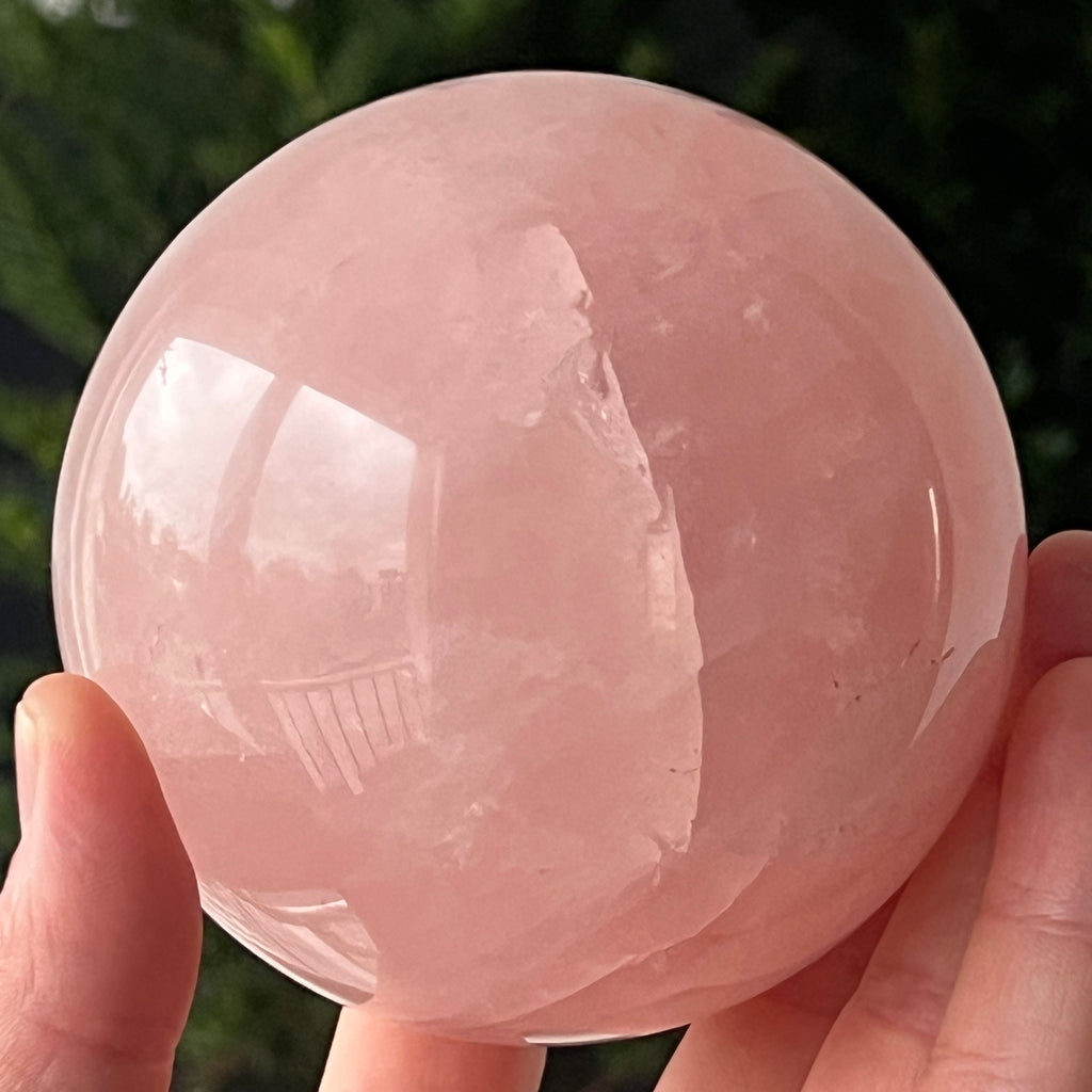 Sfera cuart roz Madagascar model 6, pietre semipretioase - druzy.ro 5 