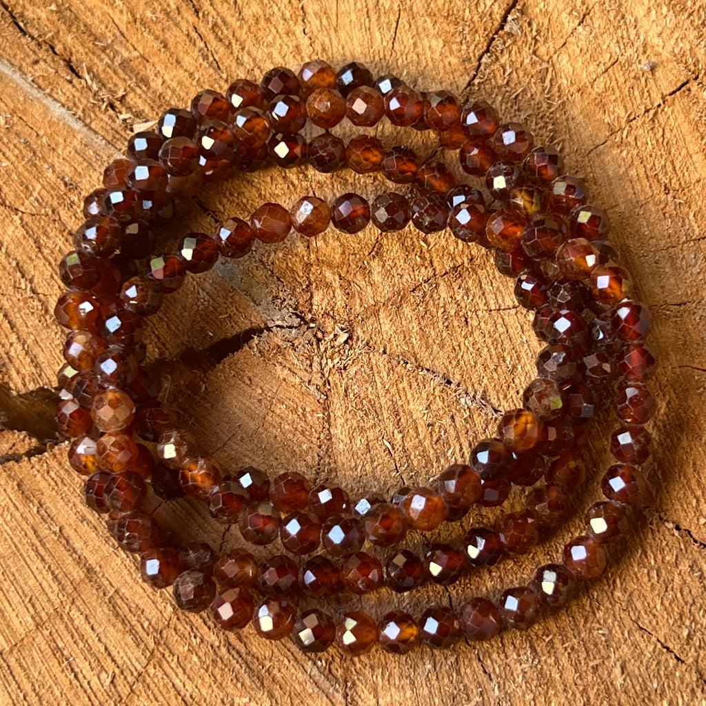 Bratara granat portocaliu fatetat 5 mm, pietre semipretioase - druzy.ro 1 