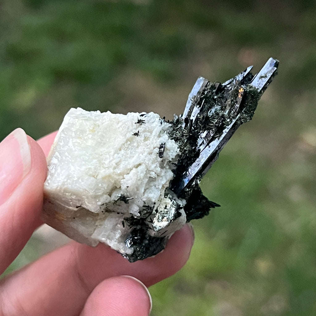 Cluster egirin mini cuart fumuriu/negru Zomba m2, pietre semipretioase - druzy.ro 7 