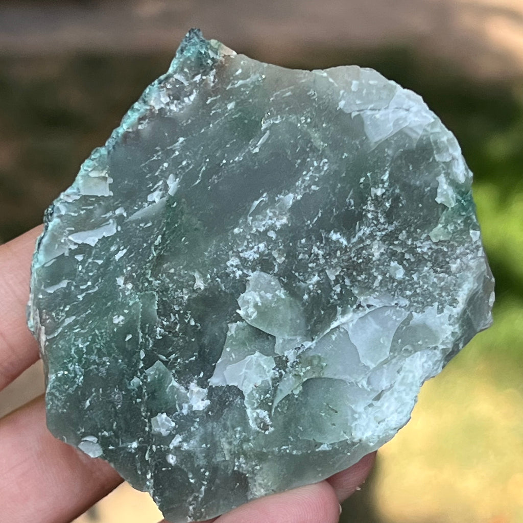 Jad verde piatra bruta m4, druzy.ro, cristale 1