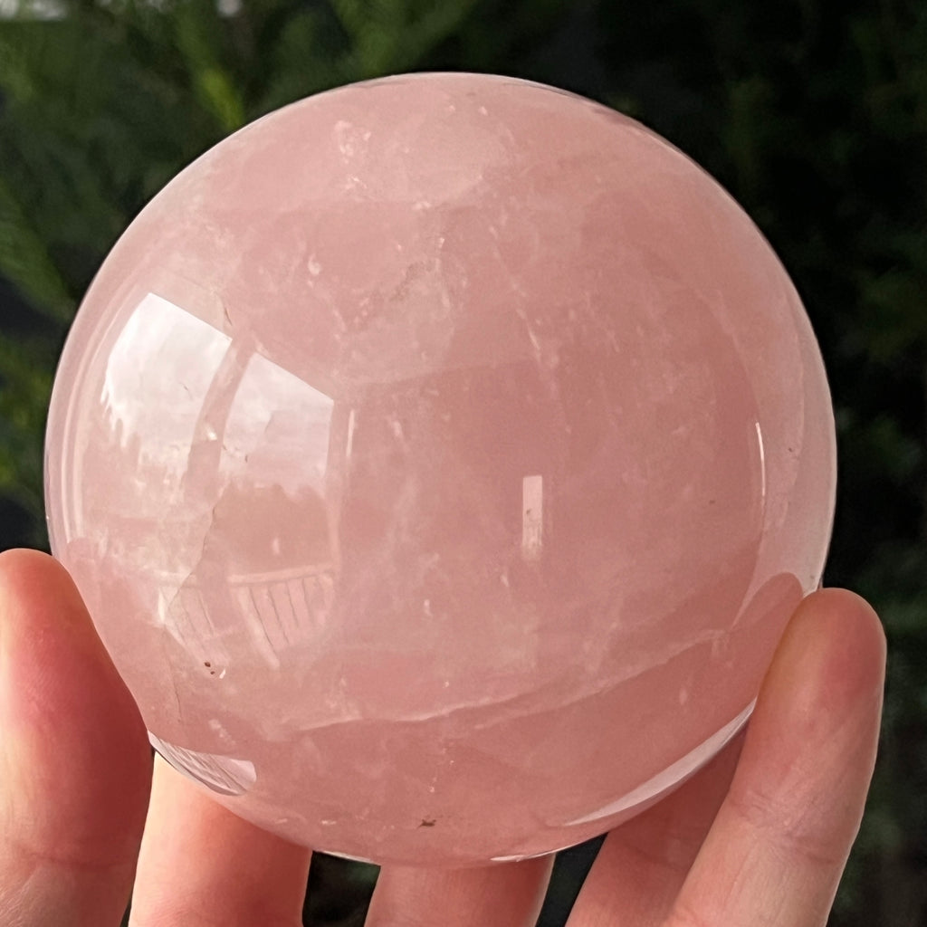 Sfera cuart roz Madagascar model 6, pietre semipretioase - druzy.ro 3 