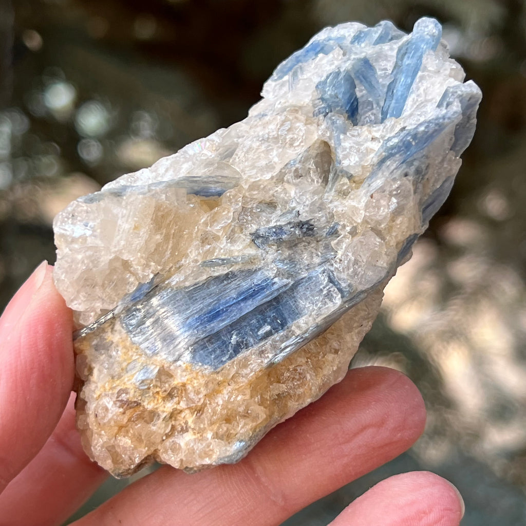 Kianit albastru (Cianit) piatra bruta din Zimbabwe model 12, druzy.ro, cristale 5