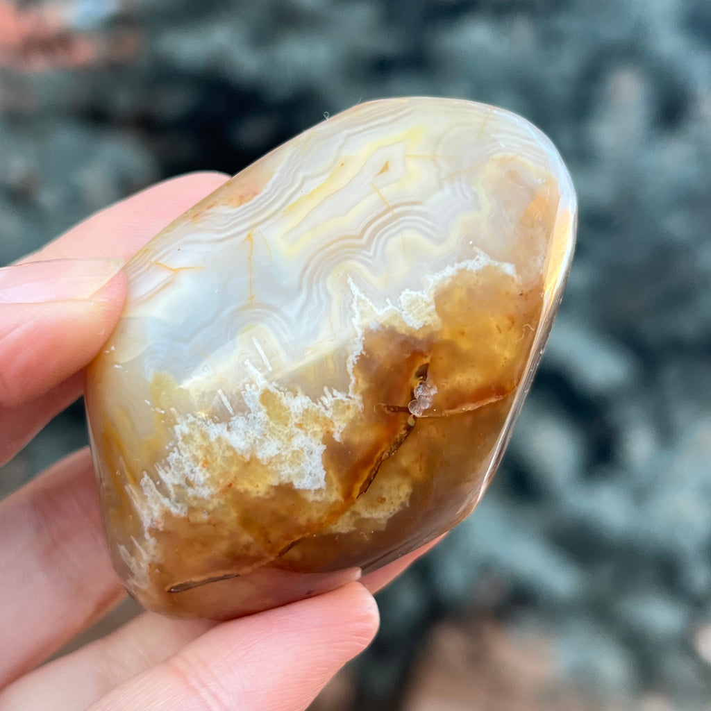 Agat de Botswana palm stone m11A, druzy.ro, cristale 5