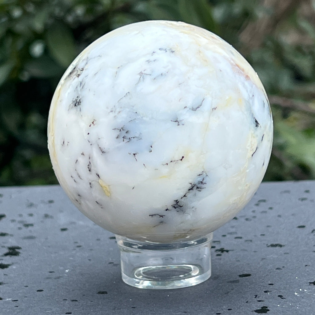 Sfera opal alb dendritic model 2, pietre semipretioase - druzy.ro 3 