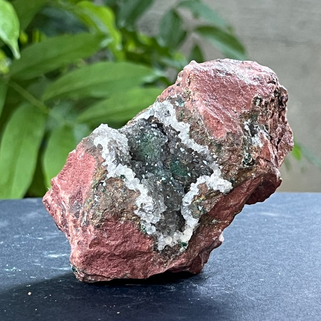 Cluster de dolomit cu malachit în matrice de cupru, model 9, pietre semipretioase - druzy.ro 1 