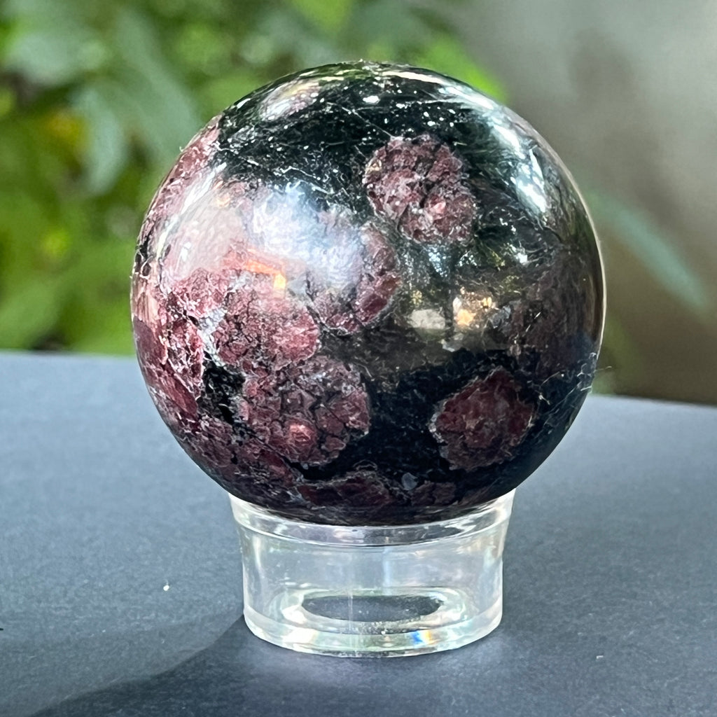 Sfera turmalina neagra cu granat model 6, pietre semipretioase - druzy.ro 2 