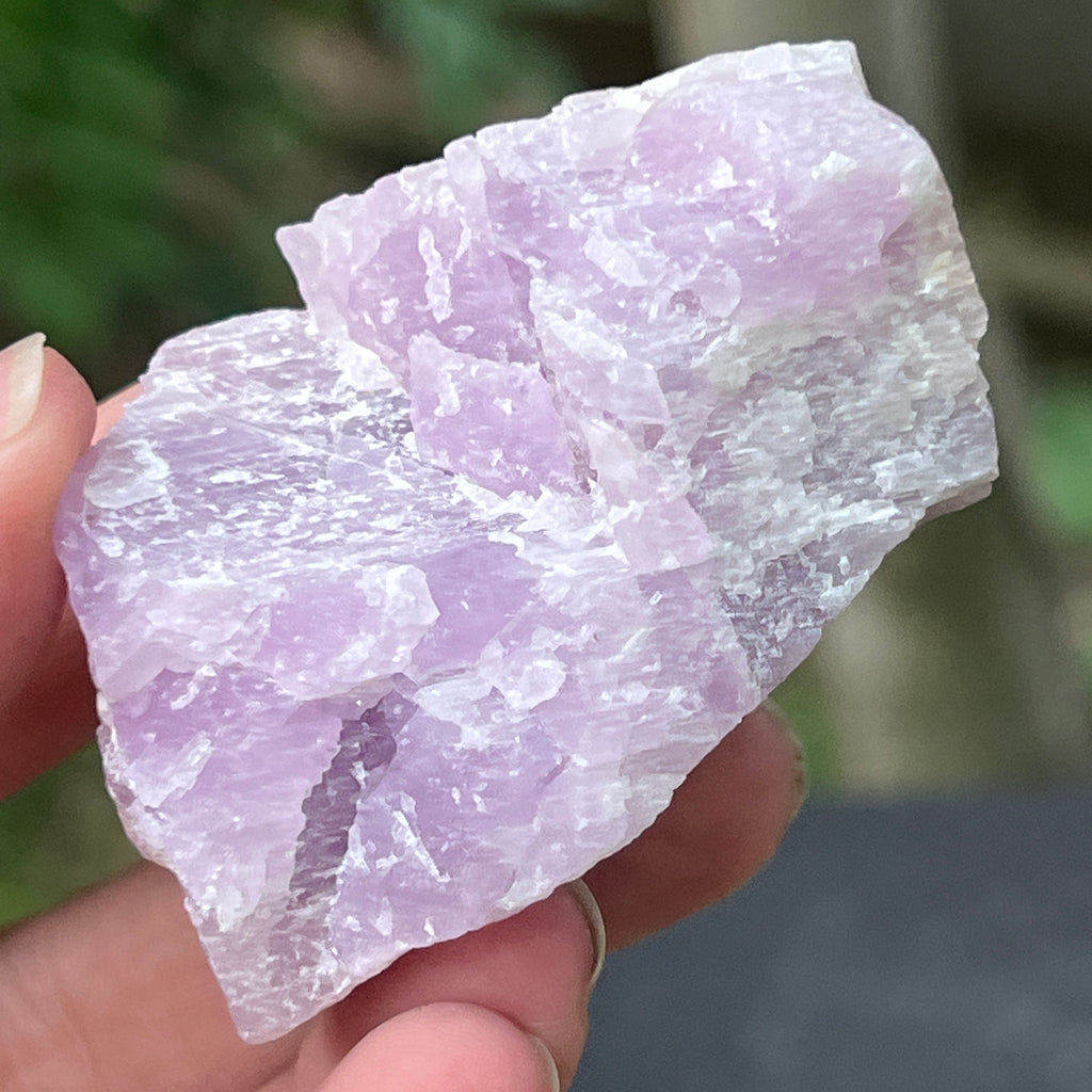 Kunzit piatra bruta | Model 7, pietre semipretioase - druzy.ro 2 