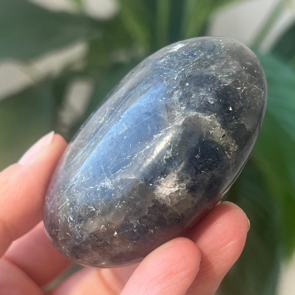 Palmstone Iolit (safir de apa) din Madagascar model 9, pietre semipretioase - druzy.ro 2 