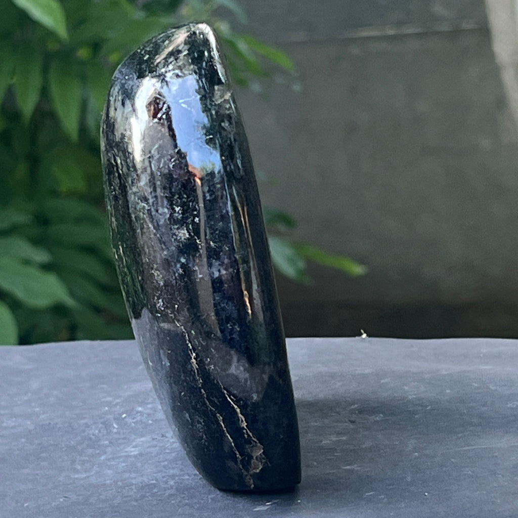 Sculptura structura Iolit (safir de apa) din Madagascar model 4, pietre semipretioase - druzy.ro 2 
