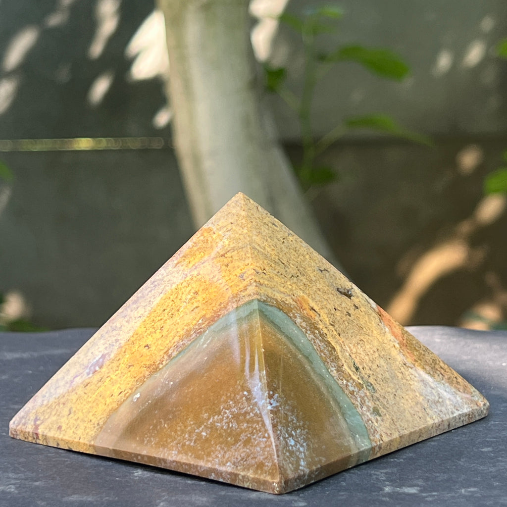 Piramida jasp ocean | Model 1, pietre semipretioase - druzy.ro 1 