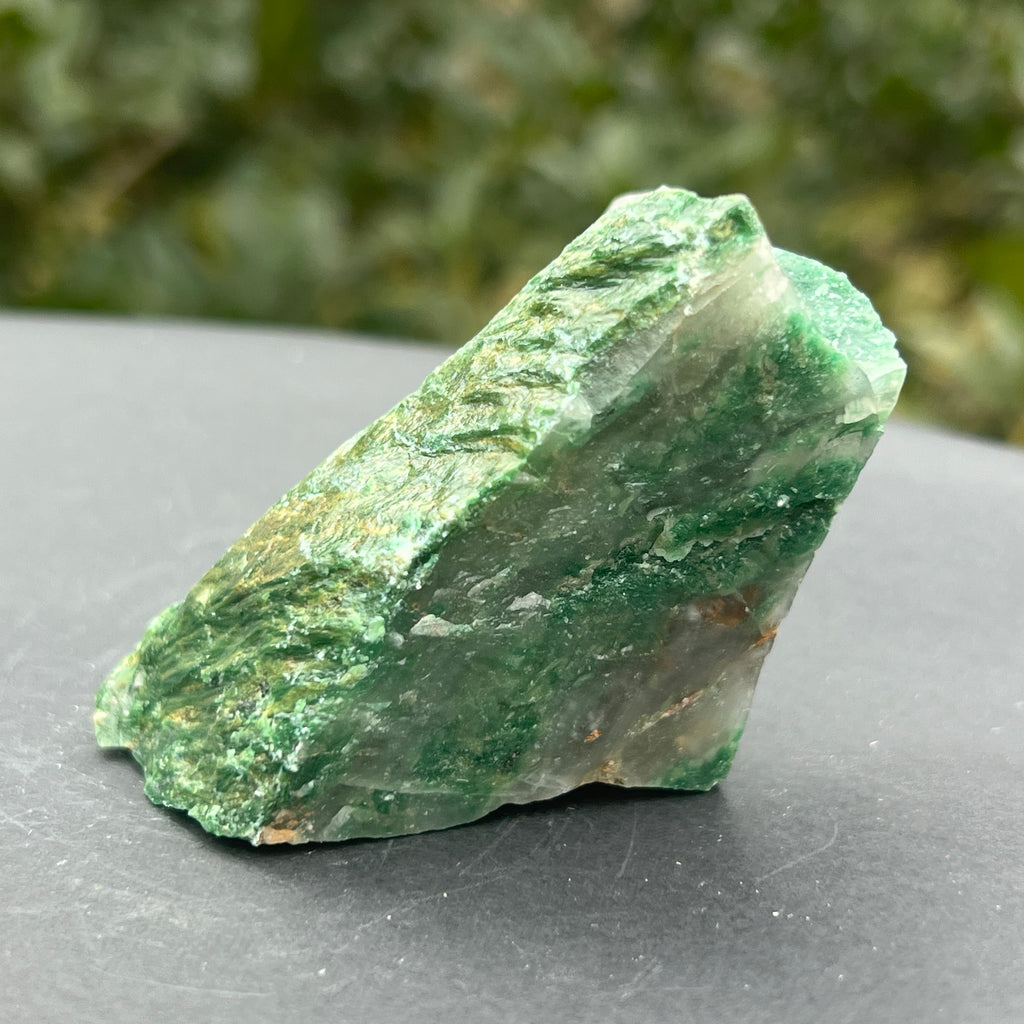 Jad verde piatra bruta model 44, pietre semipretioase - druzy.ro 9 