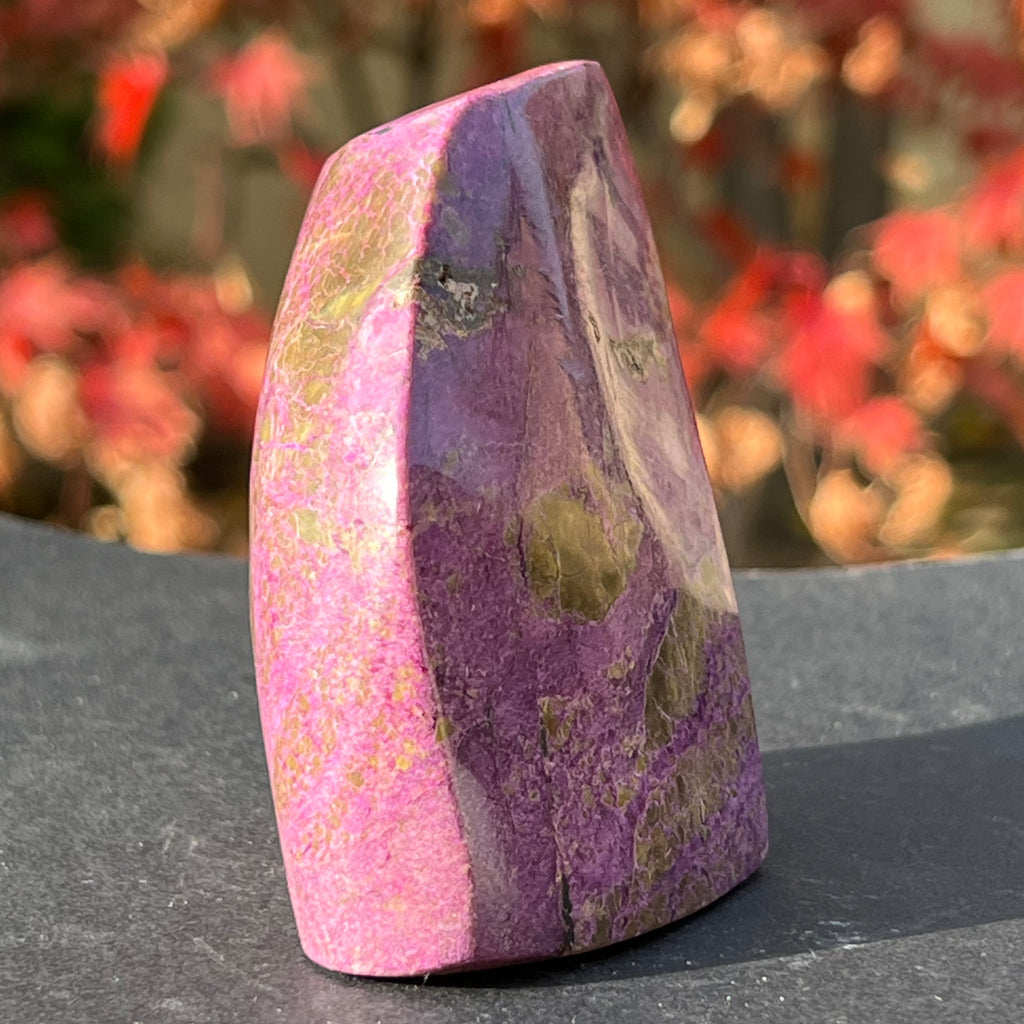 Stichtit "deep purple" structura forma libera model 9a din Africa de Sud, druzy.ro, cristale 4