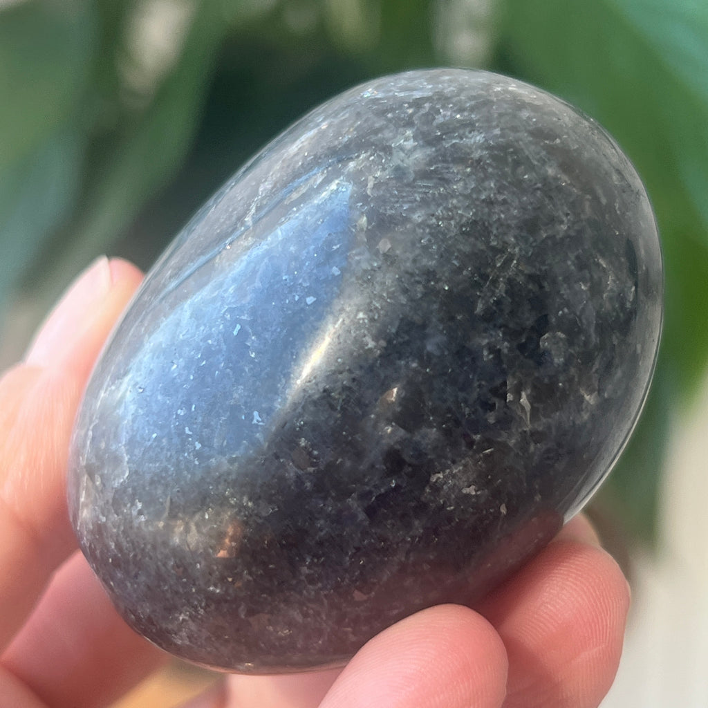 Palmstone Iolit (safir de apa) din Madagascar model 10, pietre semipretioase - druzy.ro 2 