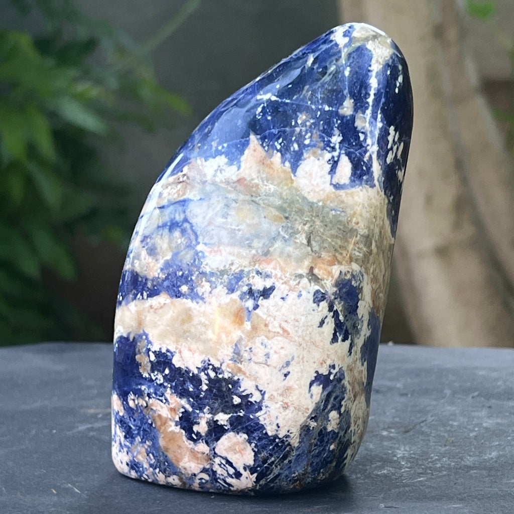 Sodalit structura forma libera model 7, pietre semipretioase - druzy.ro 6 